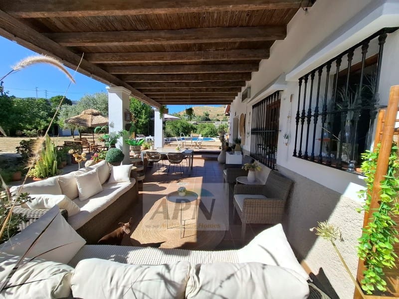 4 bedroom Finca/Country House for sale in Alora - € 460,000 (Ref: 10037176)