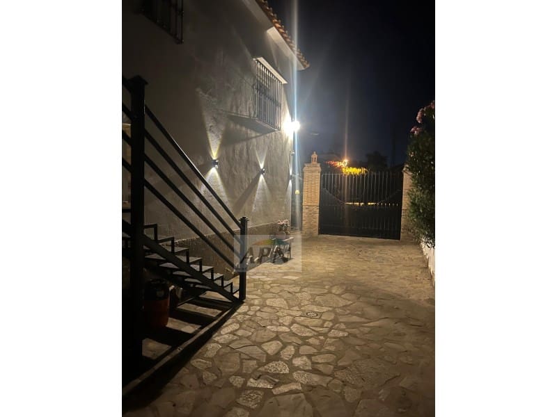 Finca/Casa Rural de 4 habitaciones en Alora en venta con piscina - 460.000 € (Ref: 10037176)