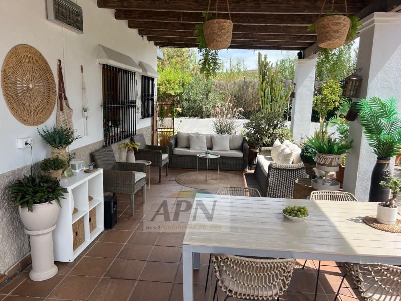Finca/Casa Rural de 4 habitaciones en Alora en venta con piscina - 460.000 € (Ref: 10037176)