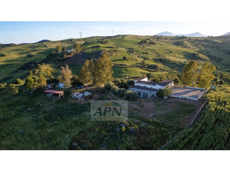 6 quarto Quinta/Casa Rural para venda em Alora - 480 000 € (Ref: 10081111)