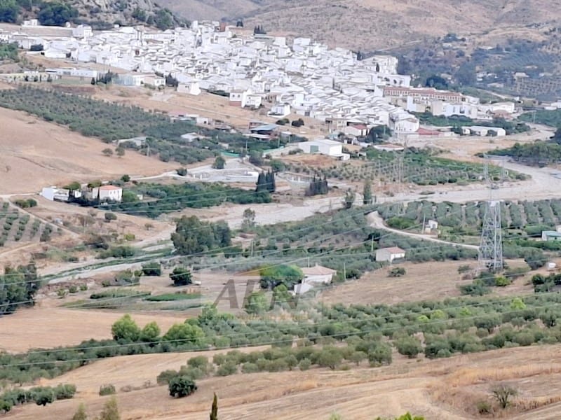 Finca/Casa Rural de 2 habitaciones en Valle de Abdalajís en venta - 245.000 € (Ref: 10131436)
