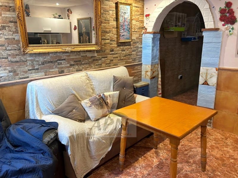 Casa de 3 habitaciones en Alora en venta - 175.000 € (Ref: 10142402)