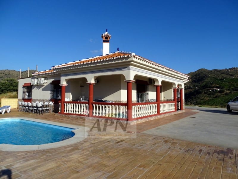 4 sypialnia Finka/Dom wiejski na sprzedaż w Alora z basenem - 375 000 € (Ref: 7301781)