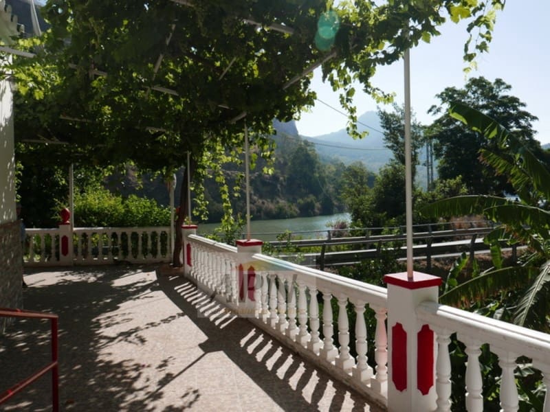 Erhverv til salg i Alora - € 1.300.000 (Ref: 7301794)