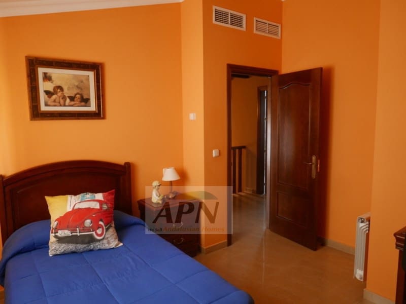 3 sypialnia Dom na sprzedaż w Alora - 350 000 € (Ref: 7301797)