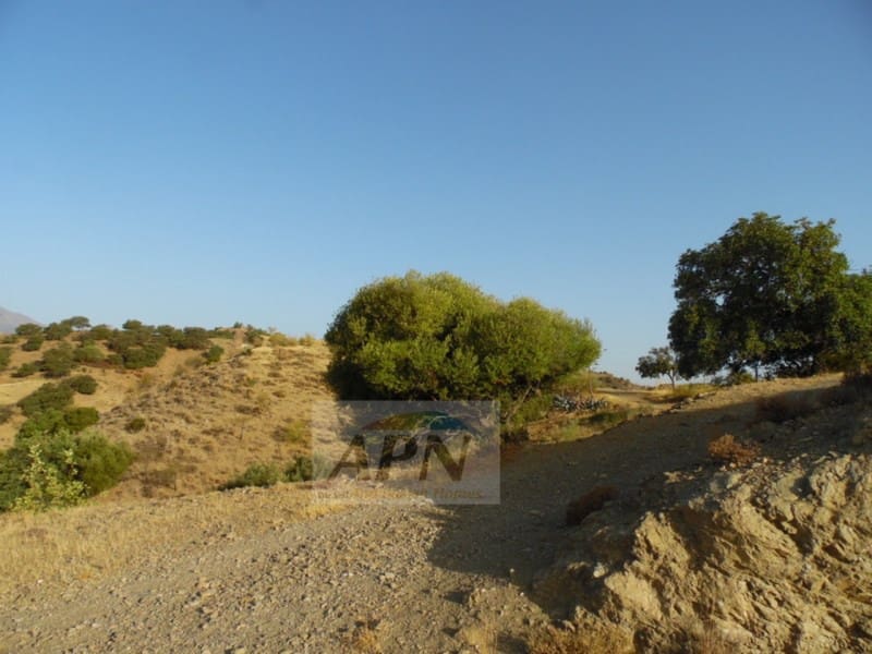 Grunde uden byggetilladelser til salg i Cartama - € 300.000 (Ref: 7301813)