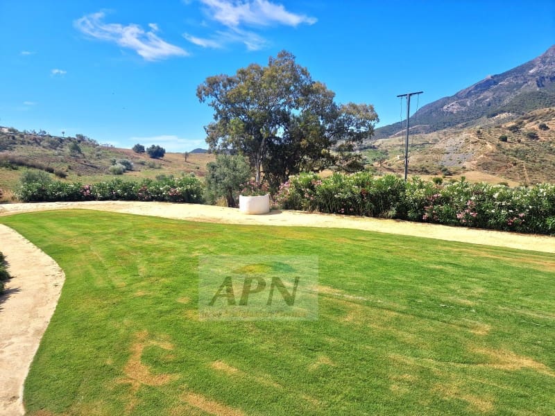 4 soveværelse Finca/Landehus til salg i Carratraca med swimmingpool - € 650.000 (Ref: 7639703)