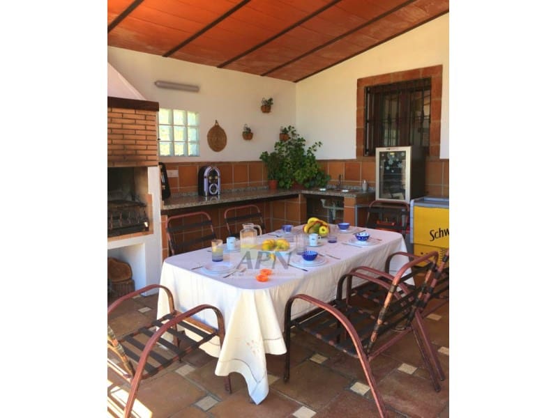 4 soveværelse Finca/Landehus til salg i Carratraca med swimmingpool - € 650.000 (Ref: 7639703)