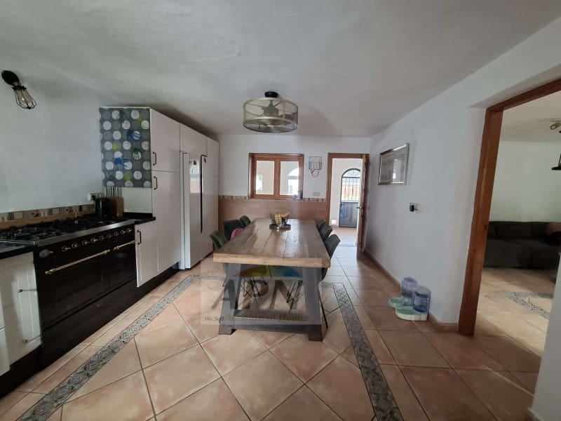 Finca/Casa Rural de 6 habitaciones en Alora en venta con piscina - 589.000 € (Ref: 7651769)