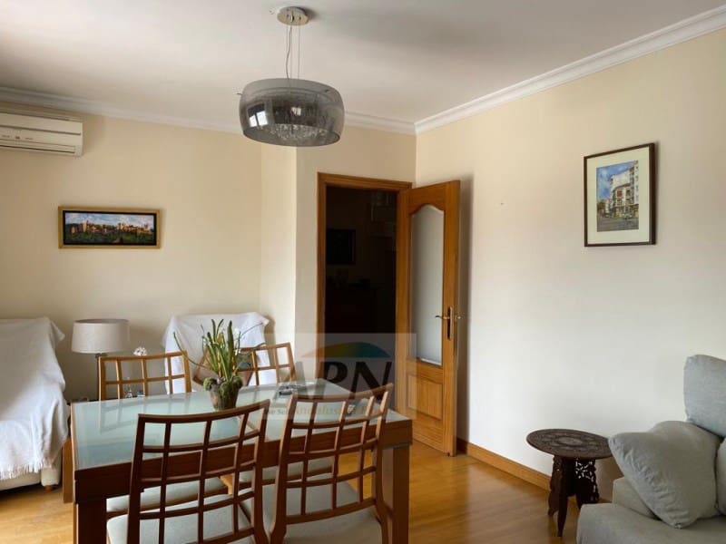 5 bedroom Apartment for rent in Alora with pool - € 950 (Ref: 7665995)
