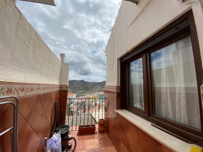 5 bedroom Apartment for rent in Alora with pool - € 950 (Ref: 7665995)