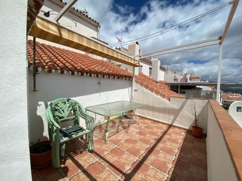 5 bedroom Apartment for rent in Alora with pool - € 950 (Ref: 7665995)
