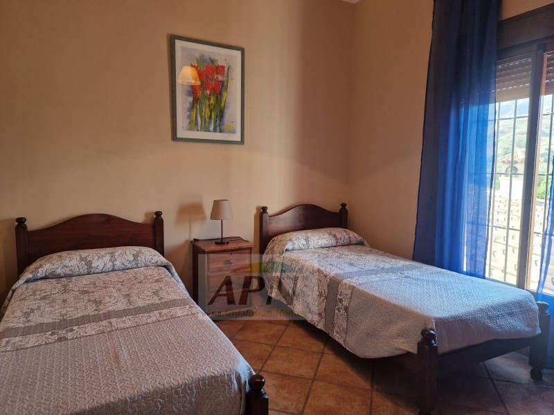 3 sovrum Finca/Hus på landet att hyra i Alora med pool - 1 500 € (Ref: 7811512)