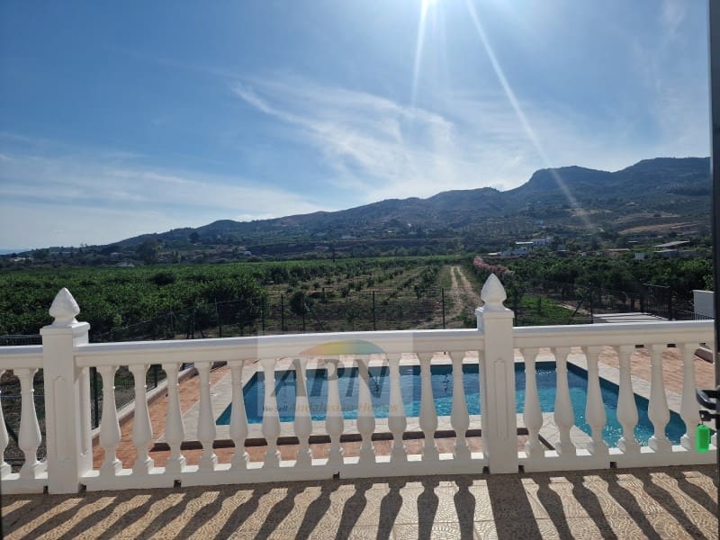 3 sovrum Finca/Hus på landet att hyra i Alora med pool - 1 500 € (Ref: 7811512)