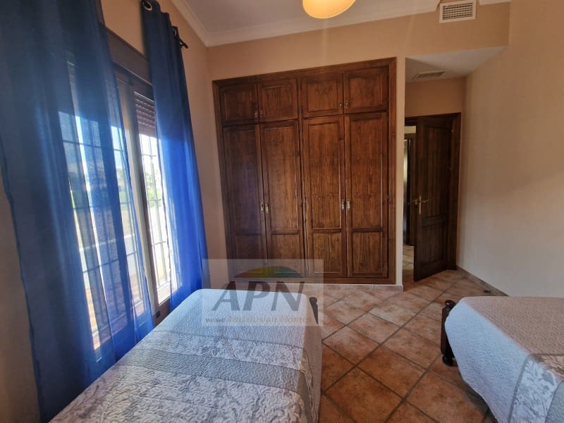 3 sovrum Finca/Hus på landet att hyra i Alora med pool - 1 500 € (Ref: 7811512)