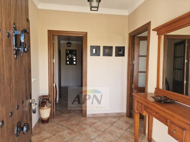 3 sovrum Finca/Hus på landet att hyra i Alora med pool - 1 500 € (Ref: 7811512)