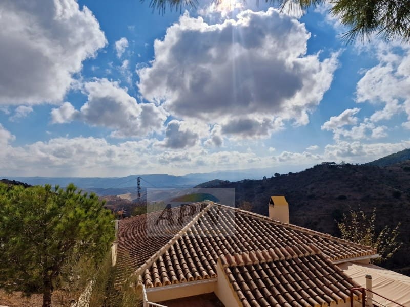 2 soveværelse Finca/Landehus til salg i Casarabonela - € 260.000 (Ref: 7840648)