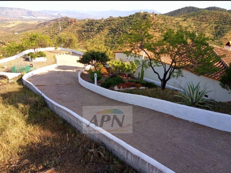 2 soveværelse Finca/Landehus til salg i Casarabonela - € 260.000 (Ref: 7840648)