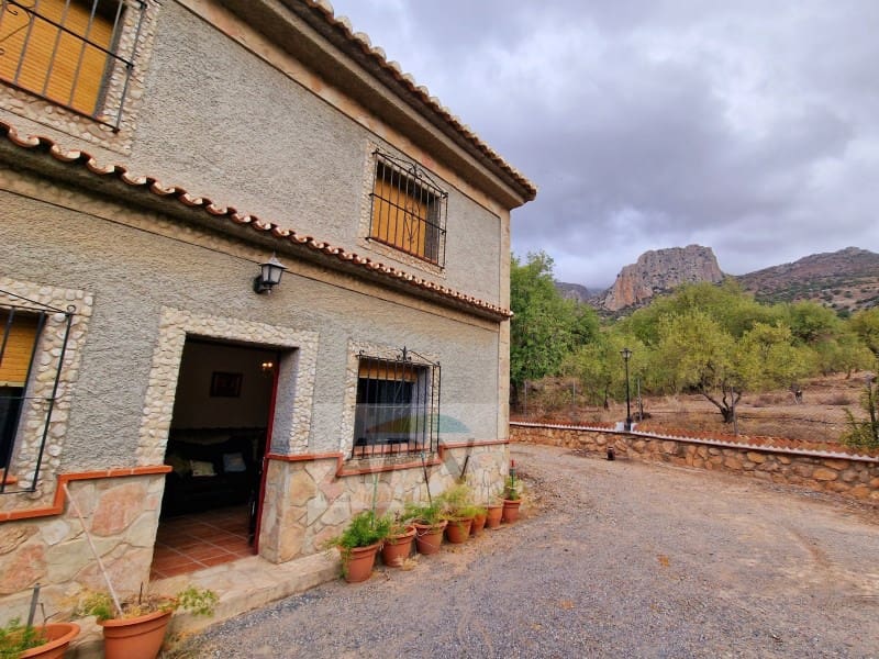 3 sovrum Finca/Hus på landet till salu i Alora - 220 000 € (Ref: 7842803)