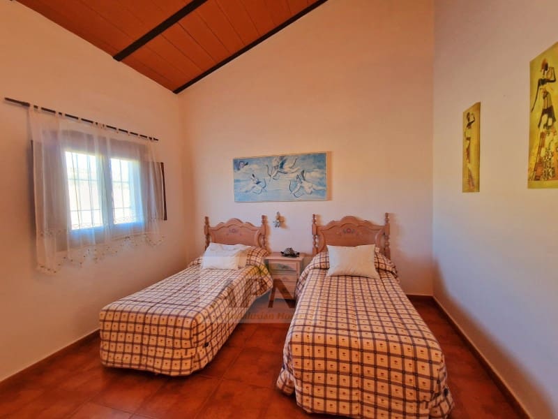 2 soveværelse Finca/Landehus til salg i Alora - € 660.000 (Ref: 7912401)