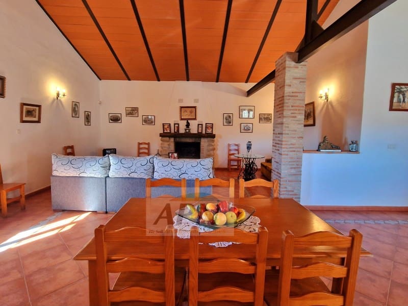 2 soveværelse Finca/Landehus til salg i Alora - € 660.000 (Ref: 7912401)