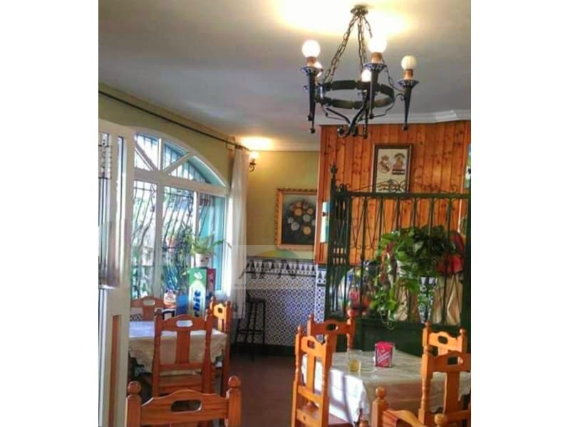 5 soveværelse Byhus til salg i Carratraca - € 465.000 (Ref: 8169133)