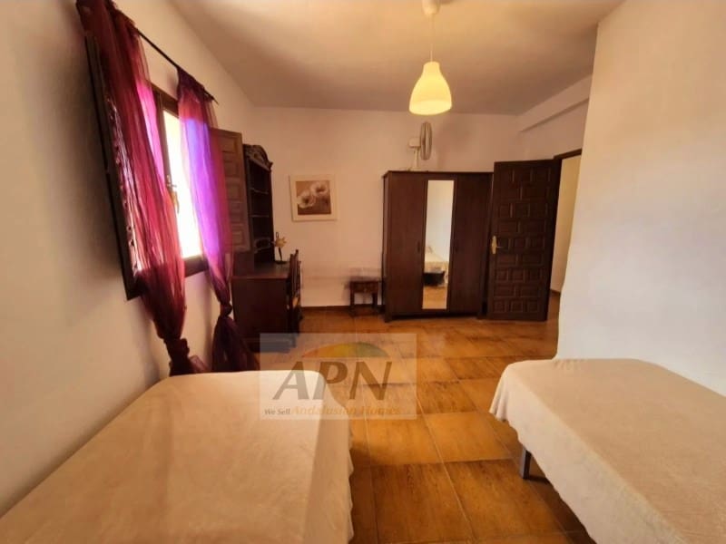 3 soveværelse Finca/Landehus til salg i Alora med swimmingpool - € 250.000 (Ref: 8466635)