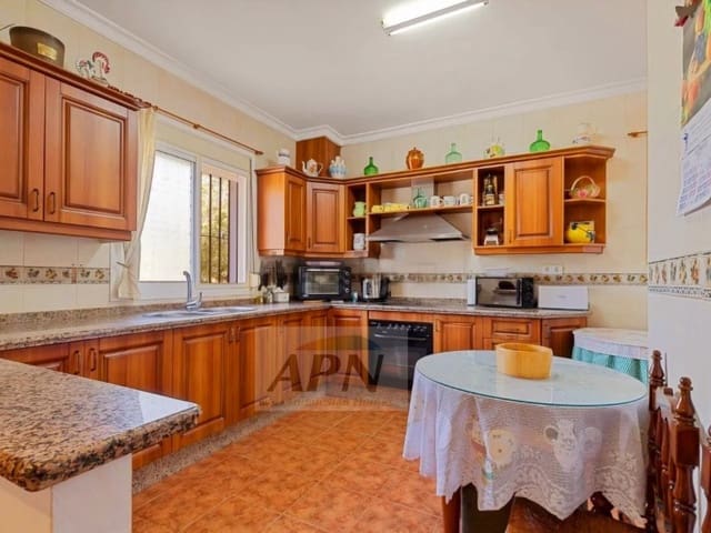 4 sypialnia Finka/Dom wiejski na sprzedaż w Alora - 255 000 € (Ref: 8508991)