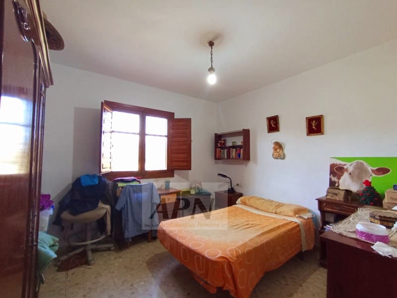 4 soveværelse Finca/Landehus til salg i Alora - € 295.000 (Ref: 8530125)