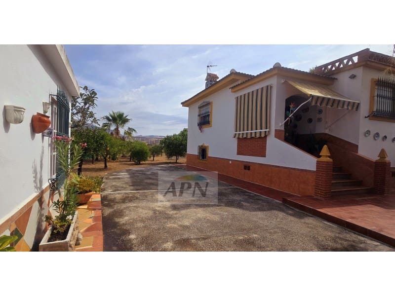 Finca/Casa Rural de 3 habitaciones en Alora en venta - 310.000 € (Ref: 8551138)