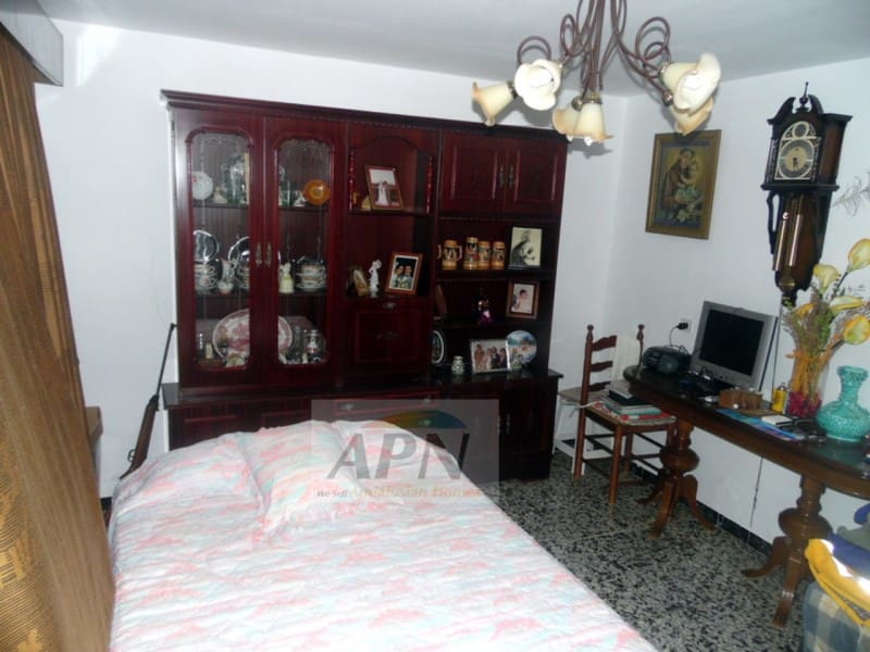 7 soverom Finca/Herregård til salgs i Alora med svømmebasseng - € 250 000 (Ref: 8660731)