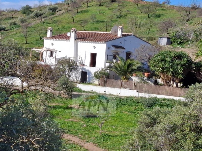 3 sypialnia Finka/Dom wiejski na sprzedaż w Alora - 210 000 € (Ref: 8764390)