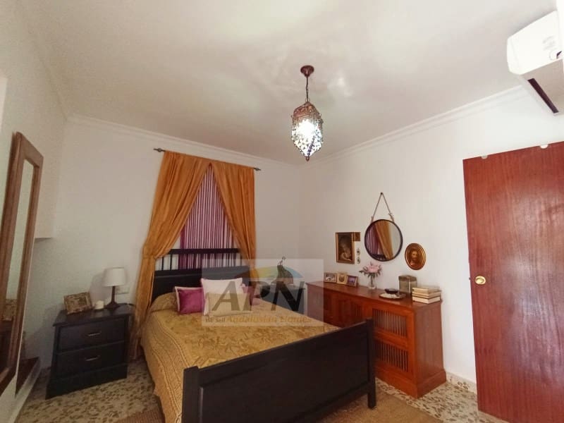 3 soveværelse Byhus til salg i Pizarra - € 252.000 (Ref: 8923915)