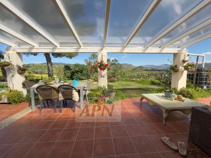 3 slaapkamer Finca/Landhuis te koop in Pizarra - € 390.000 (Ref: 8944253)