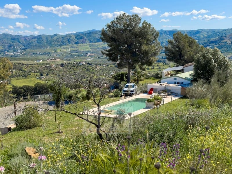 3 slaapkamer Finca/Landhuis te koop in Pizarra - € 390.000 (Ref: 8944253)