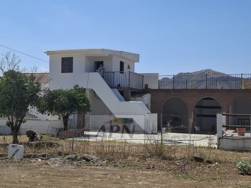 4 chambre Finca/Maison de Campagne à vendre à Alora avec piscine - 310 000 € (Ref: 9119036)