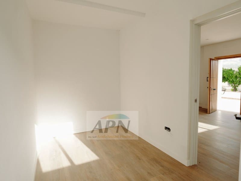 4 chambre Finca/Maison de Campagne à vendre à Alora avec piscine - 310 000 € (Ref: 9119036)