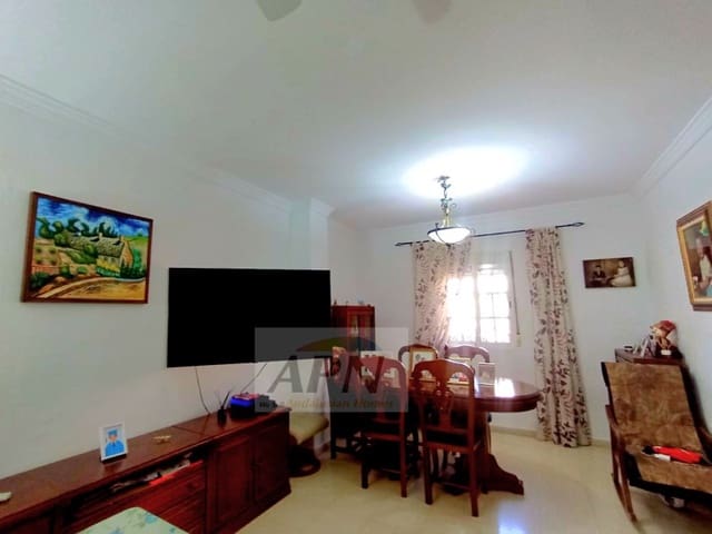 4 makuuhuone Omakotitalo myytävänä paikassa Pizarra - 295 000 € (Ref: 9130837)