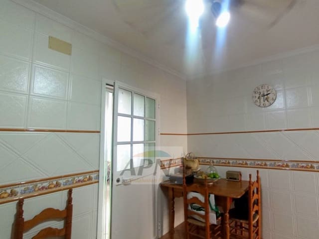 4 makuuhuone Omakotitalo myytävänä paikassa Pizarra - 295 000 € (Ref: 9130837)