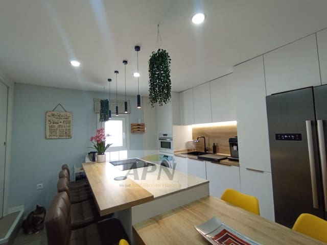 2 bedroom Townhouse for sale in Casarabonela - € 159,000 (Ref: 9141696)