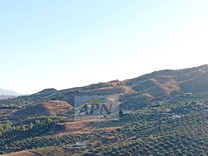 4 slaapkamer Huis te koop in Alora - € 146.000 (Ref: 9218754)