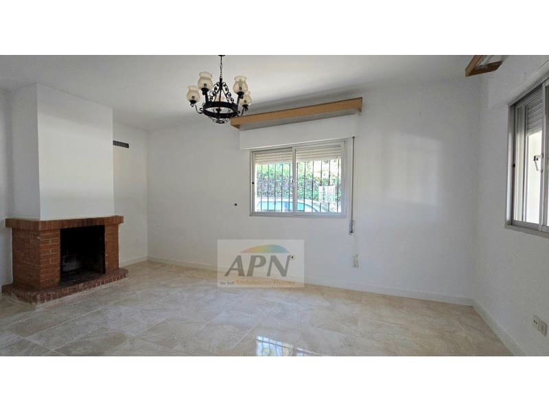 3 chambre Finca/Maison de Campagne à vendre à Alora avec piscine - 370 000 € (Ref: 9231011)