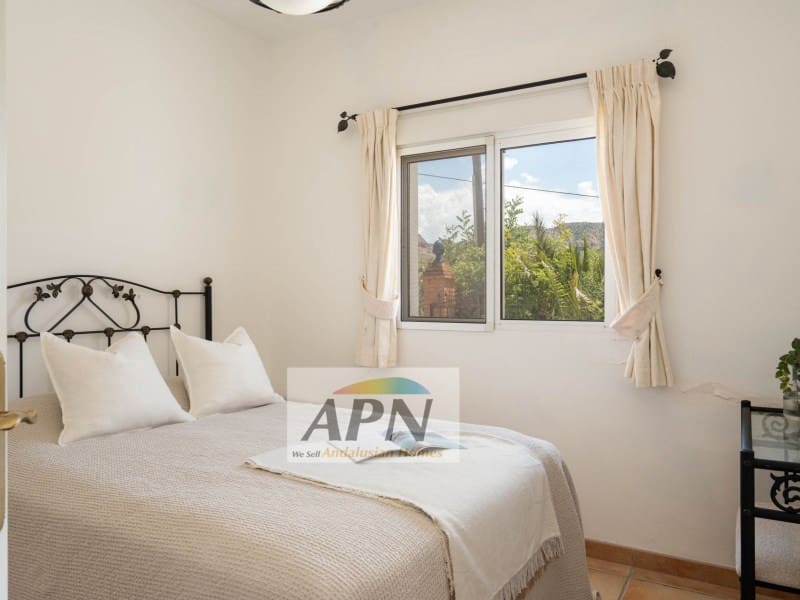 4 slaapkamer Finca/Landhuis te koop in Pizarra - € 450.000 (Ref: 9294445)