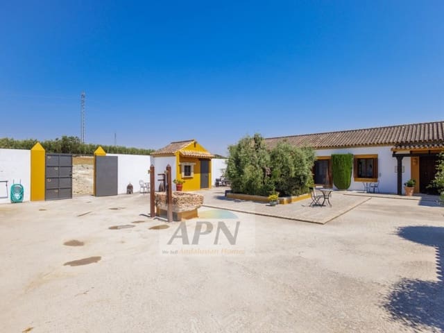 4 bedroom Finca/Country House for sale in Morón de la Frontera - € 795,000 (Ref: 9396582)