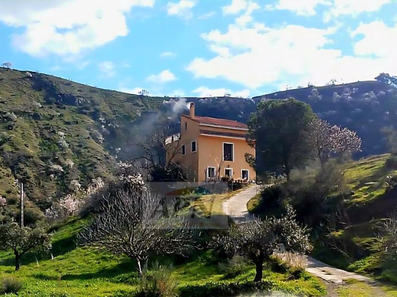 3 soveværelse Finca/Landehus til salg i Alora - € 177.000 (Ref: 9423909)