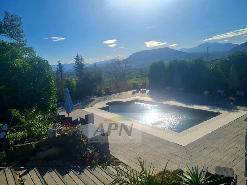 7 quarto Quinta/Casa Rural para venda em Alora com piscina - 595 000 € (Ref: 9462463)