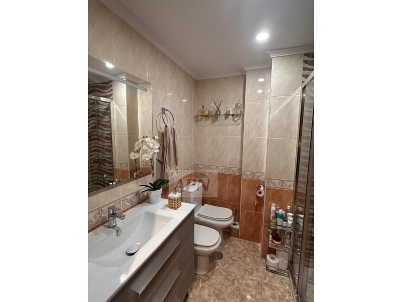 4 soveværelse Lejlighed til salg i Malaga by - € 390.000 (Ref: 9732014)