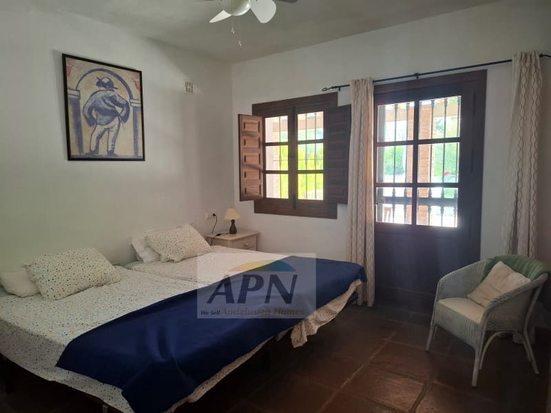 5 bedroom Finca/Country House for sale in Alora with pool - € 695,000 (Ref: 9804216)