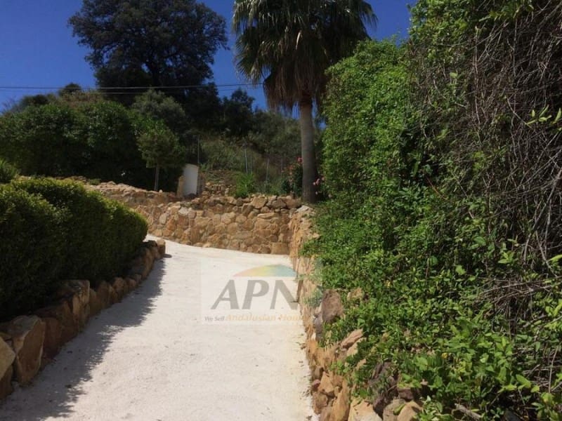 5 bedroom Finca/Country House for sale in Alora with pool - € 695,000 (Ref: 9804216)