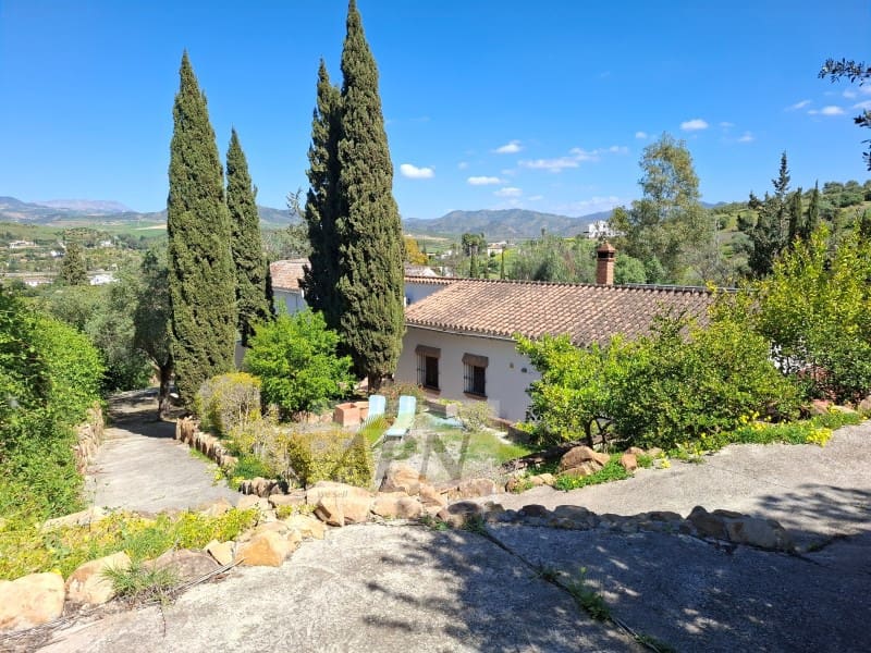 5 bedroom Finca/Country House for sale in Alora with pool - € 695,000 (Ref: 9804216)